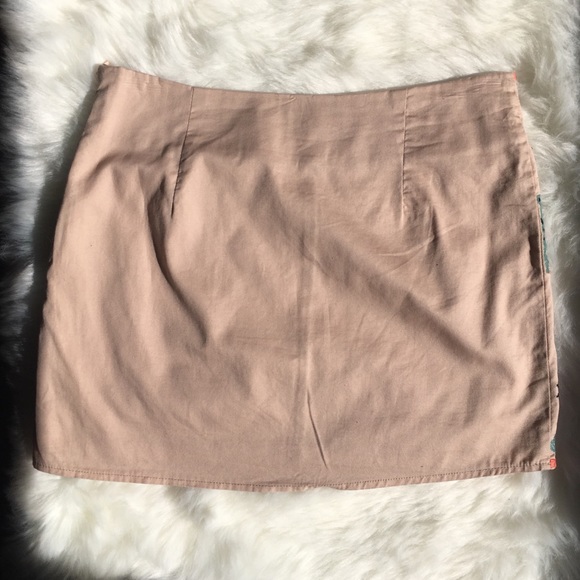 ⭐️BOGO FREE! Embroidered Tribal Mini Skirt - Picture 2 of 3